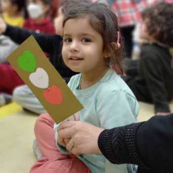 جشن تولد ۴۴ سالگی انقلاب اسلامی ایران در خانه کودک مشکوه🤩